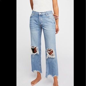 NWT- Free People Maggie Midrise Straight Jean